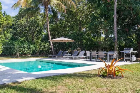 9260 SW 166th Terrace Palmetto Bay FL 33157