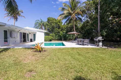 9260 SW 166th Terrace Palmetto Bay FL 33157