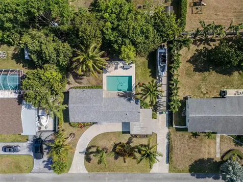 9260 SW 166th Terrace Palmetto Bay FL 33157