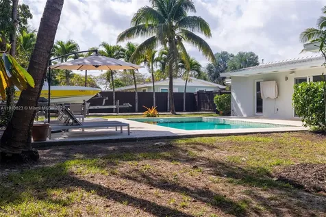 9260 SW 166th Terrace Palmetto Bay FL 33157