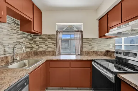 4220 NW 21st Street Lauderhill FL 33313