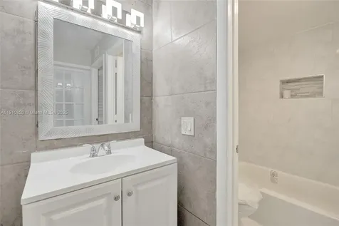 4220 NW 21st Street Lauderhill FL 33313