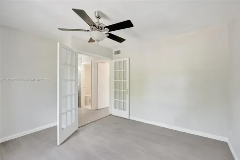 4220 NW 21st Street Lauderhill FL 33313