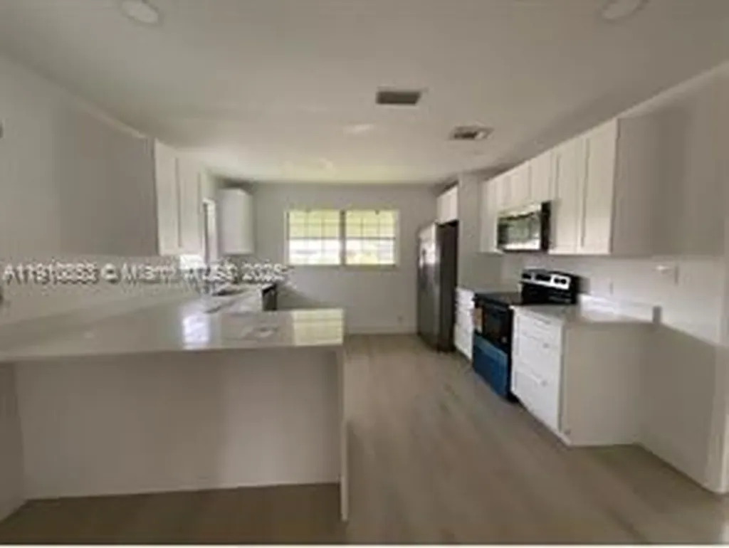 504 Sandpiper Circle Delray Beach FL 33445