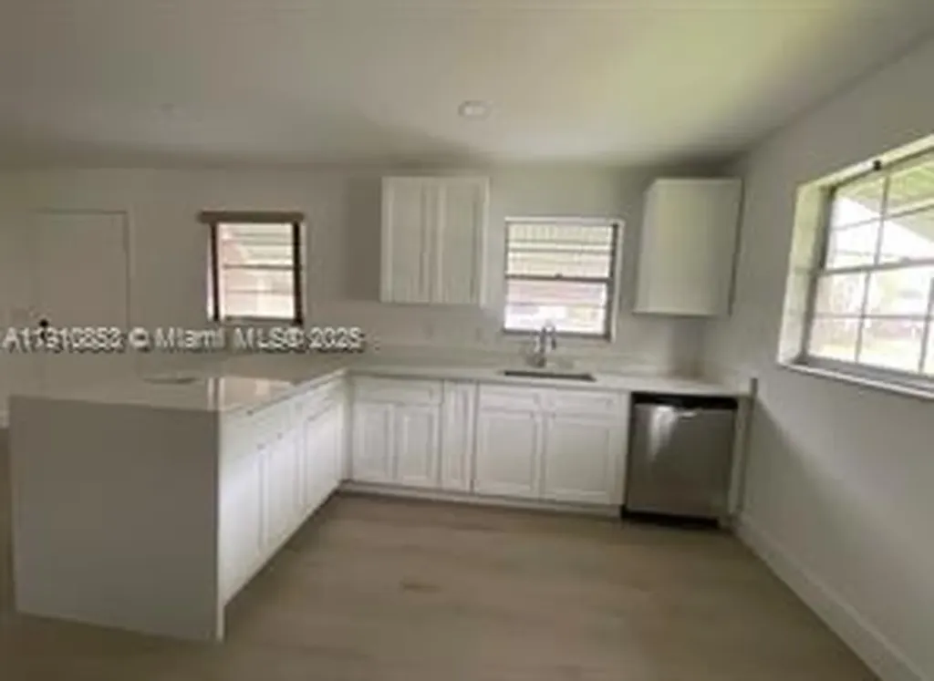 504 Sandpiper Circle Delray Beach FL 33445