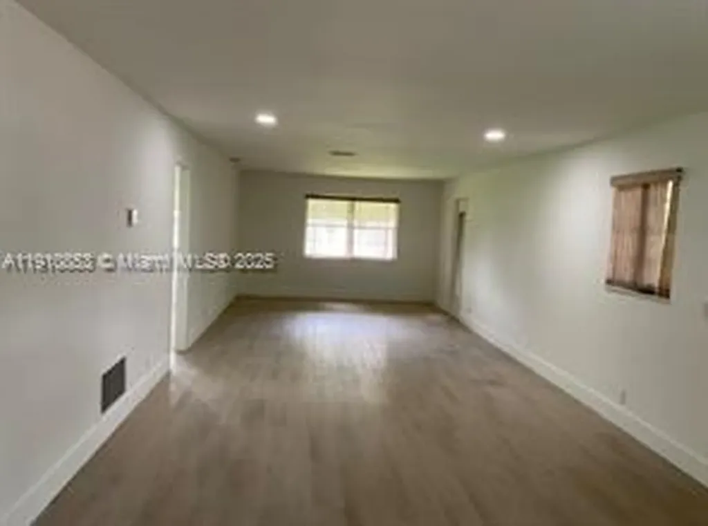 504 Sandpiper Circle Delray Beach FL 33445