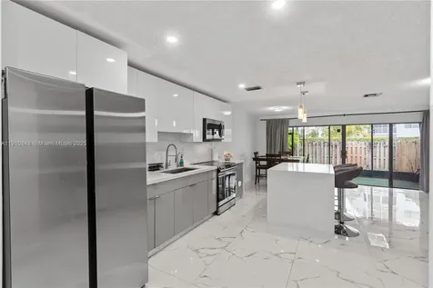 8033 NW 29 Street Sunrise FL 33322