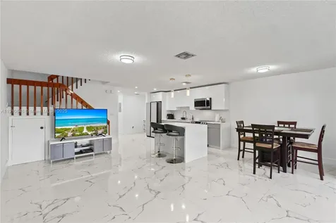 8033 NW 29 Street Sunrise FL 33322
