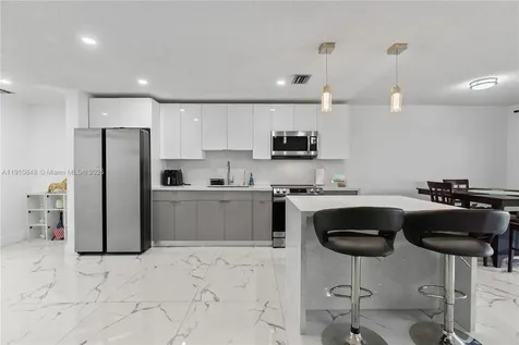 8033 NW 29 Street Sunrise FL 33322