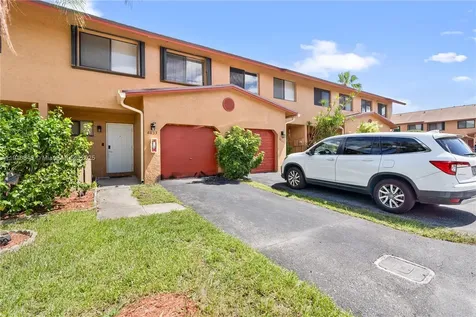 8033 NW 29 Street Sunrise FL 33322