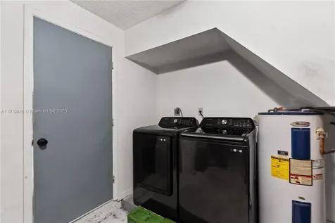 8033 NW 29 Street Sunrise FL 33322