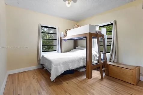 1220 Oriole Avenue Miami Springs FL 33166