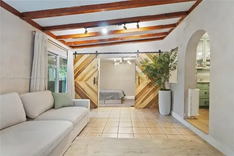 1220 Oriole Avenue Miami Springs FL 33166