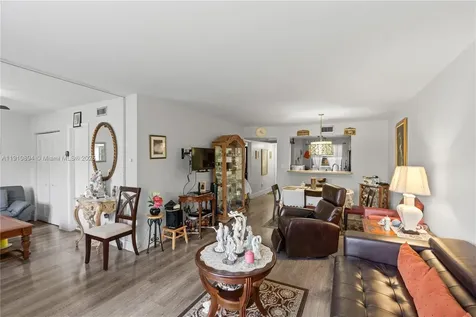 1000 Colony Point Circle Pembroke Pines FL 33026