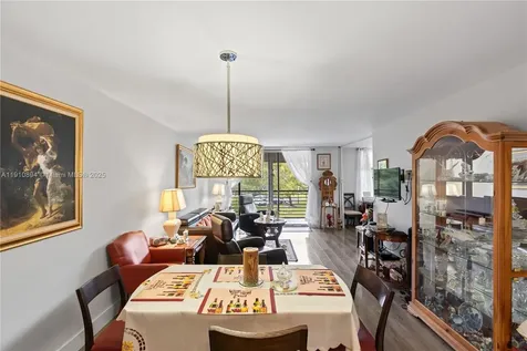 1000 Colony Point Circle Pembroke Pines FL 33026