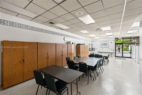 1000 Colony Point Circle Pembroke Pines FL 33026
