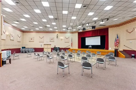 1000 Colony Point Circle Pembroke Pines FL 33026