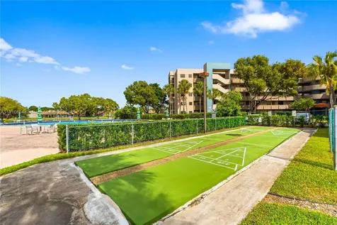 1000 Colony Point Circle Pembroke Pines FL 33026