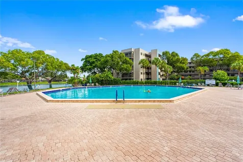 1000 Colony Point Circle Pembroke Pines FL 33026