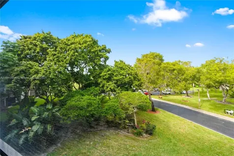 1000 Colony Point Circle Pembroke Pines FL 33026