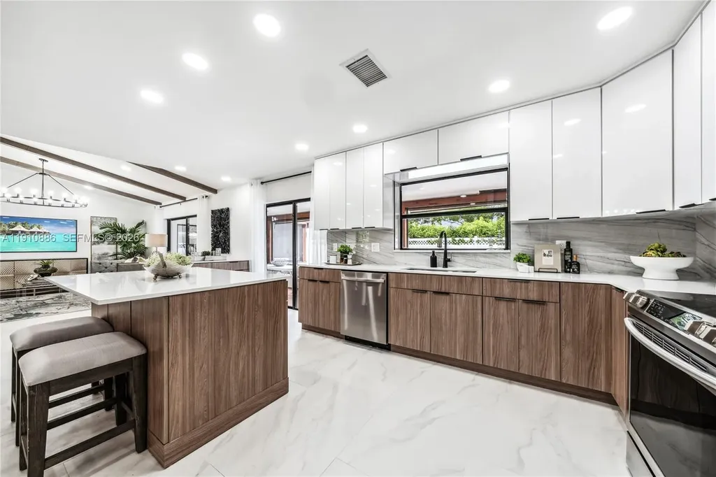 4029 NW 72nd Avenue Coral Springs FL 33065