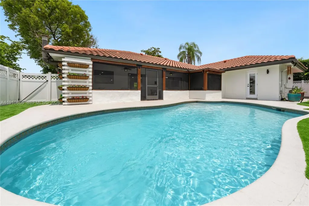 4029 NW 72nd Avenue Coral Springs FL 33065