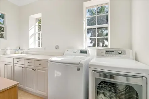 12008 NW 69th Court Parkland FL 33076