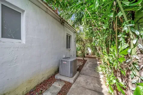 619 NE 87th Street Miami FL 33138