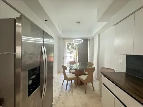 3900 Island Boulevard Aventura FL 33160