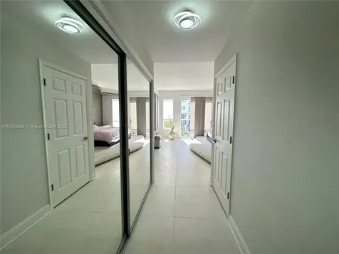 3900 Island Boulevard Aventura FL 33160