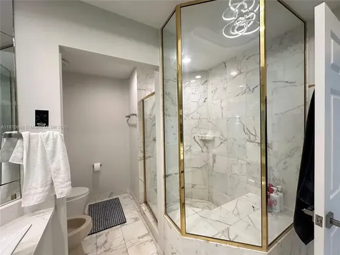 3900 Island Boulevard Aventura FL 33160