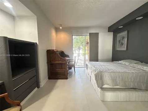 3900 Island Boulevard Aventura FL 33160