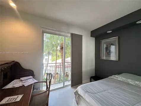 3900 Island Boulevard Aventura FL 33160