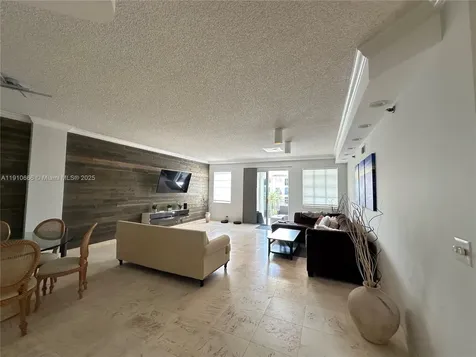 3900 Island Boulevard Aventura FL 33160