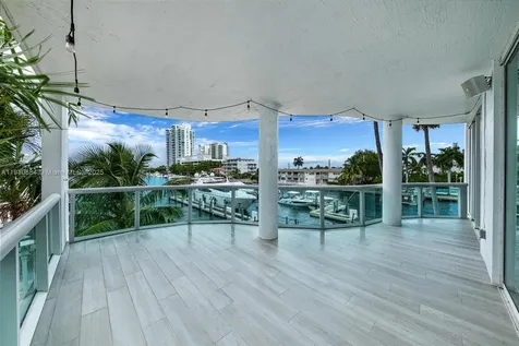 7918 Harbour Island Drive North Bay Village FL 33141