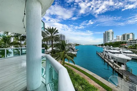 7918 Harbour Island Drive North Bay Village FL 33141