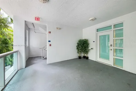 7918 Harbour Island Drive North Bay Village FL 33141