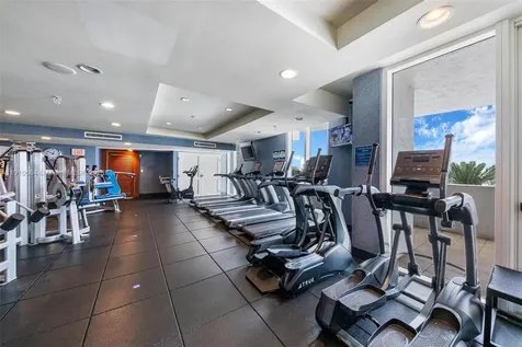 7918 Harbour Island Drive North Bay Village FL 33141