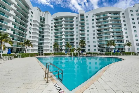 7918 Harbour Island Drive North Bay Village FL 33141
