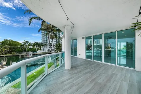 7918 Harbour Island Drive North Bay Village FL 33141