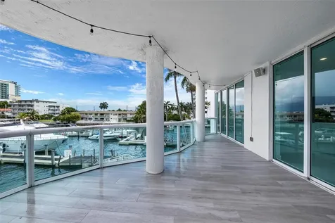 7918 Harbour Island Drive North Bay Village FL 33141