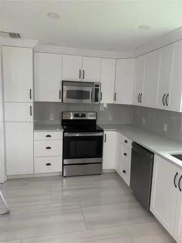 321 SW 76th Terrace North Lauderdale FL 33068