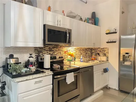 27563 SW 139th Passage Homestead FL 33032