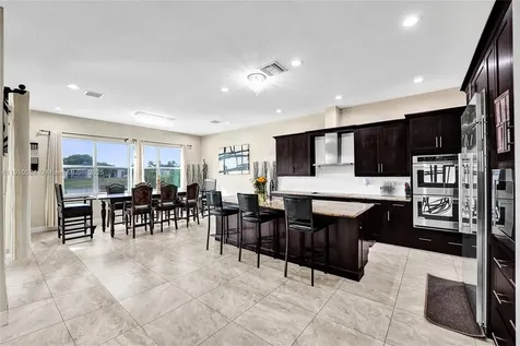 6804 N Stillwater Shores Drive Davie FL 33314