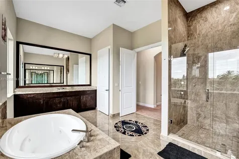 6804 N Stillwater Shores Drive Davie FL 33314