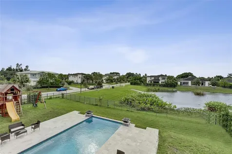 6804 N Stillwater Shores Drive Davie FL 33314