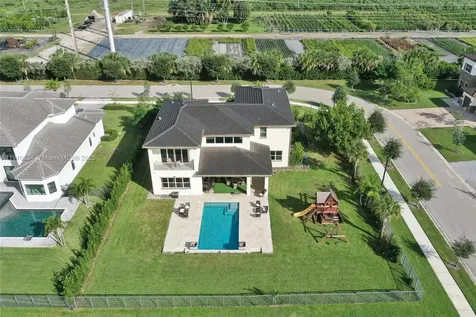6804 N Stillwater Shores Drive Davie FL 33314