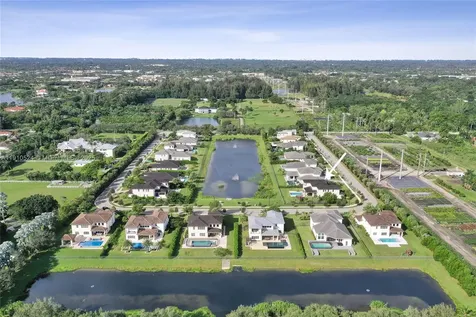 6804 N Stillwater Shores Drive Davie FL 33314