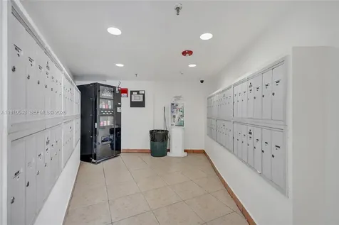 9686 Fontainebleau Boulevard Miami FL 33172