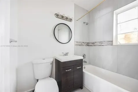 282 NW 41st Avenue Miami FL 33126